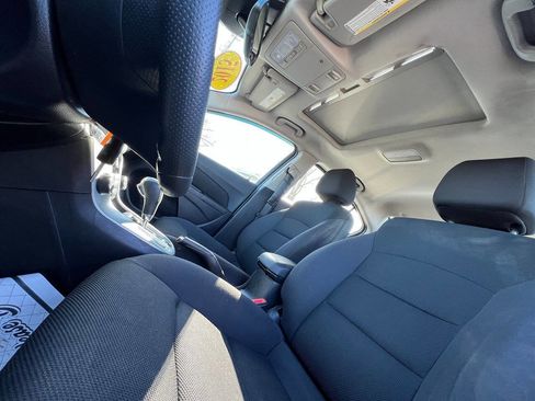 Used 2015 Chevrolet Cruze LT w/ Sun And Sound Package image 21