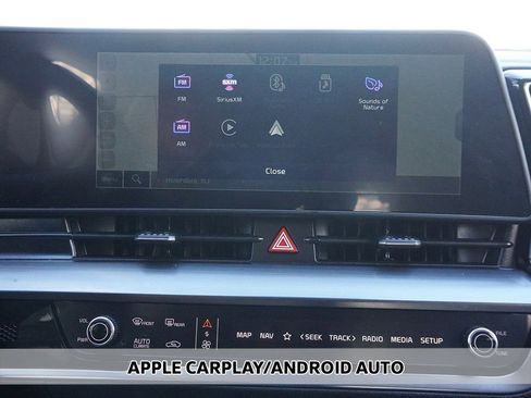 Used 2025 Kia Sportage EX image 8