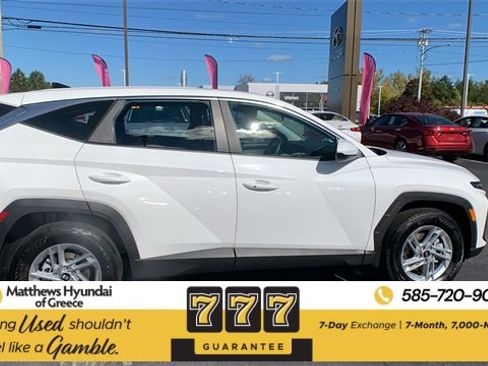 Certified 2025 Hyundai Tucson SE image 6