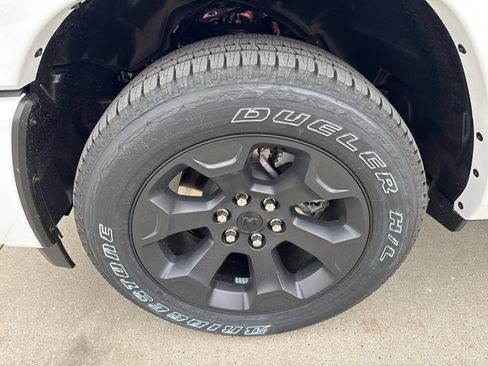 New 2026 RAM 1500 Big Horn AWD/4WD image 5