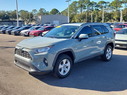 Used 2020 Toyota RAV4 XLE image 3