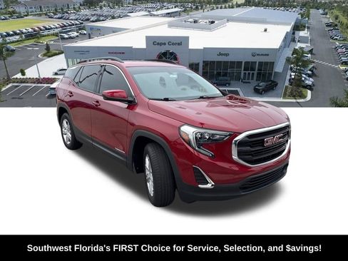 Used 2018 GMC Terrain SLE w/ Driver Convenience Package image 2