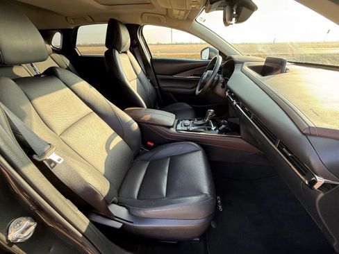 Used 2024 MAZDA CX-30 AWD 2.5 S w/ Premium Package image 18