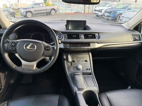 Used 2014 Lexus CT 200h FWD image 10