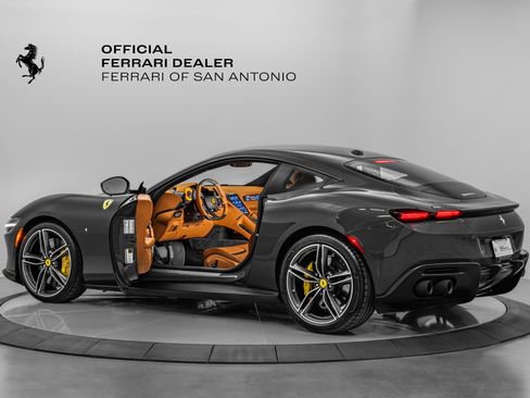 Certified 2023 Ferrari Roma image 2