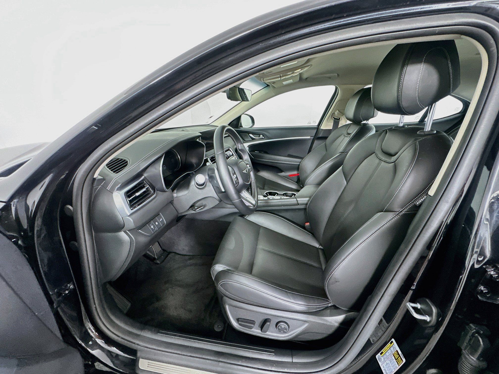 Used 2026 Genesis G70 2.5T RWD image 13