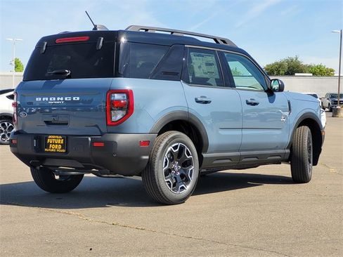 New 2025 Ford Bronco Sport Outer Banks w/ Outer Banks Tech Package+ image 4
