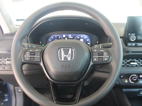 Used 2025 Honda Accord SE image 14
