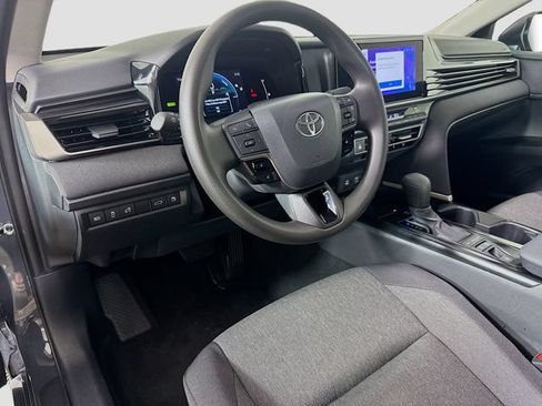 Certified 2025 Toyota Camry LE FWD image 18
