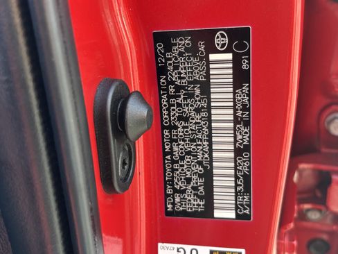 Used 2021 Toyota Prius Prime Limited FWD image 29