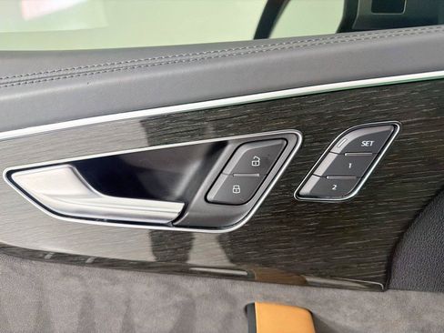 Used 2021 Audi RS Q8 AWD/4WD image 8