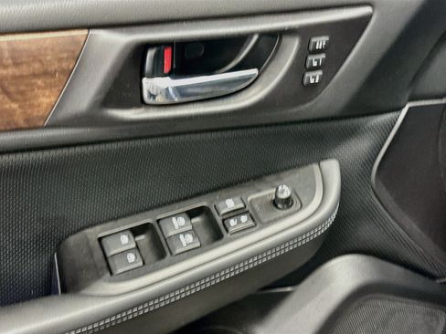 Used 2017 Subaru Outback 2.5i Limited AWD/4WD image 15