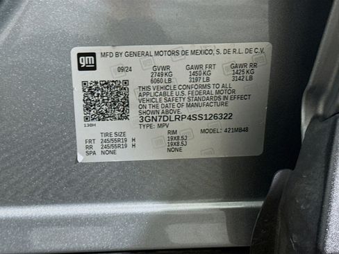 Used 2025 Chevrolet Equinox EV LT image 39