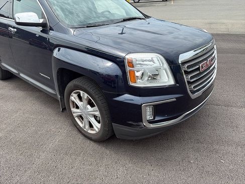Used 2017 GMC Terrain SLE w/ Chrome Edition AWD/4WD image 1