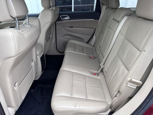 Used 2014 Jeep Grand Cherokee Limited image 10