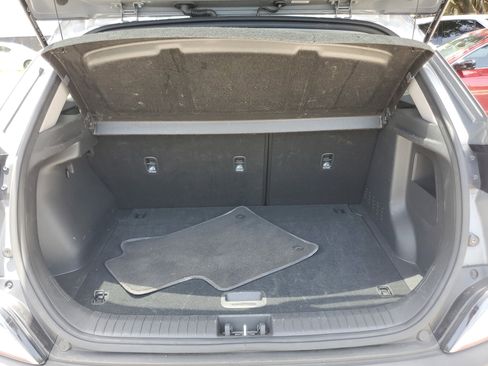 Used 2023 Hyundai Kona SEL image 9