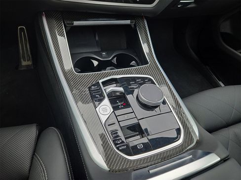Used 2026 BMW X5 M60i image 22