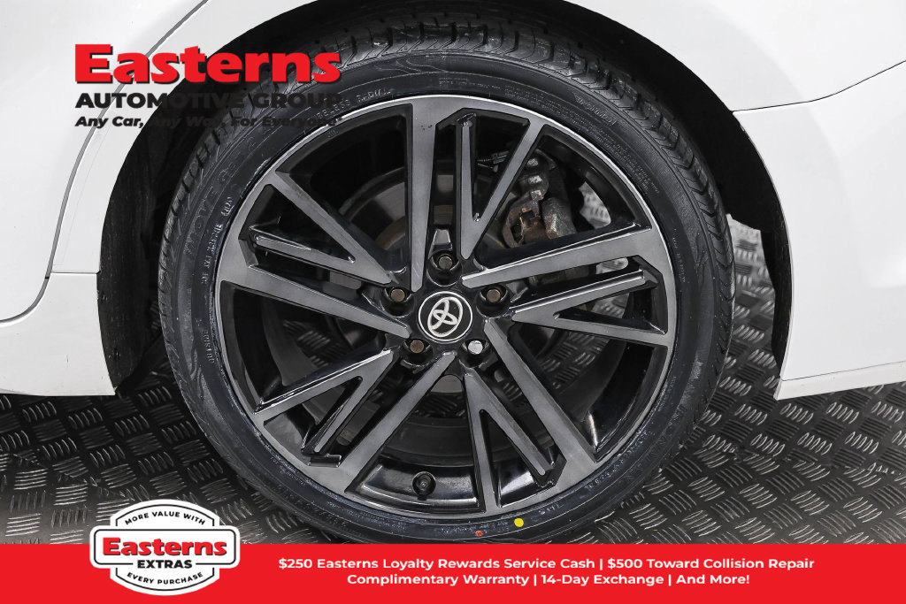Used 2025 Toyota Camry XSE AWD/4WD image 30