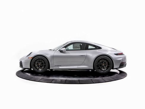 New 2026 Porsche 911 Carrera 4 GTS image 2