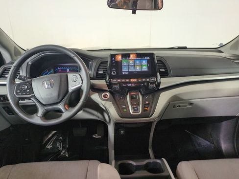 Used 2018 Honda Odyssey EX image 15