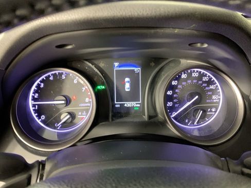 Used 2023 Toyota Camry SE w/ Convenience Package image 19