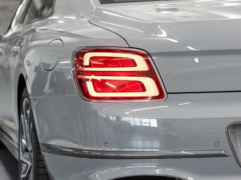 New 2026 Bentley Flying Spur Plug-In Hybrid AWD/4WD image 20
