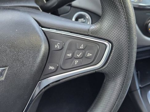 Used 2024 Chevrolet Equinox LS image 25