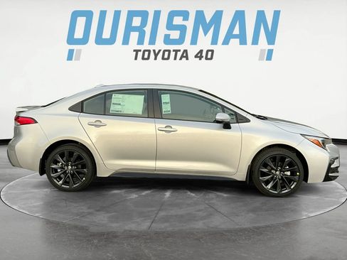 Used 2026 Toyota Corolla SE FWD image 8