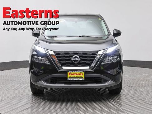 Used 2022 Nissan Rogue SV AWD/4WD image 2