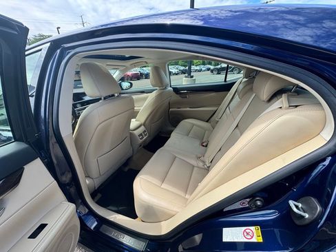 Used 2014 Lexus ES 350 w/ Luxury Package FWD image 10