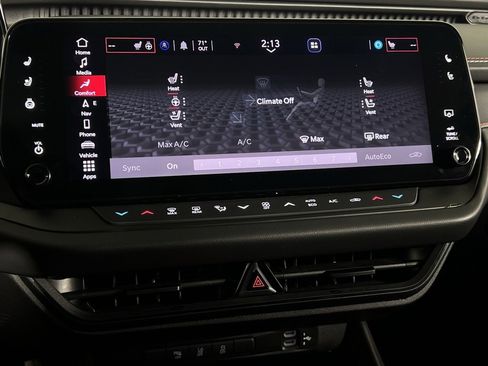 Used 2024 Dodge Charger R/T w/ Plus Group image 20