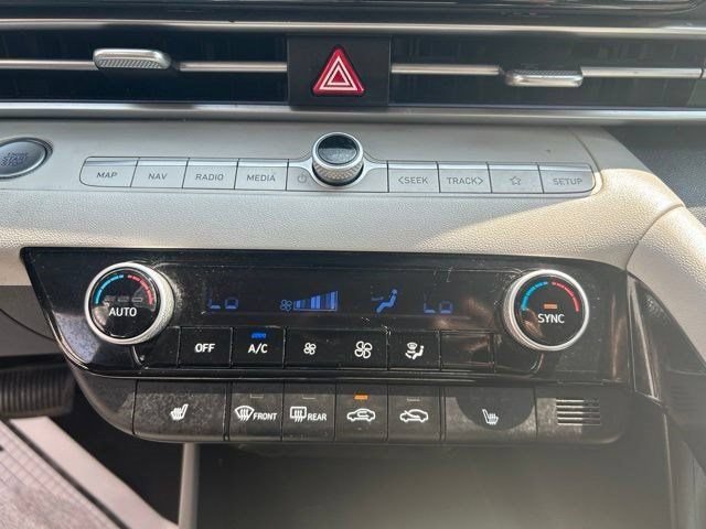 Used 2023 Hyundai Elantra Limited FWD image 24