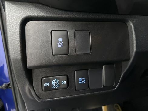 Used 2022 Toyota Tacoma SR5 image 19