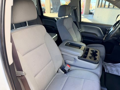 Used 2017 Chevrolet Silverado 1500 W/T w/ Trailering Package image 17