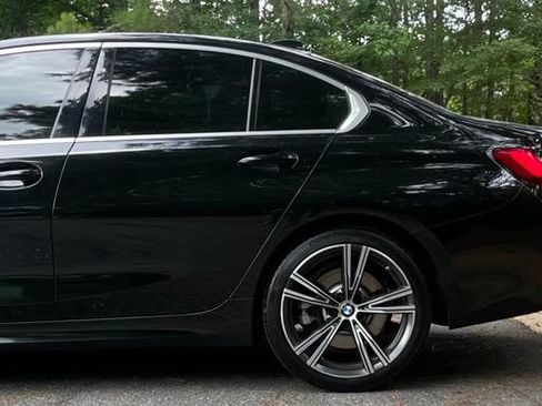 Used 2021 BMW 330i Sedan w/ Premium Package RWD image 5