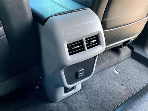 Used 2021 GMC Terrain SLT image 33