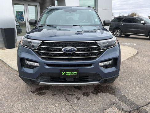 Used 2021 Ford Explorer XLT w/ Equipment Group 202A AWD/4WD image 8