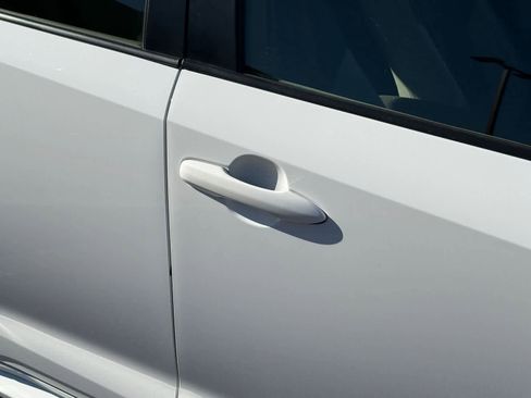 Used 2023 Toyota Corolla LE image 8