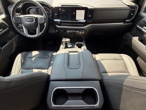 Used 2022 GMC Sierra 1500 Elevation w/ Elevation Premium Package AWD/4WD image 11