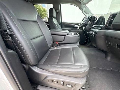 Used 2025 GMC Sierra 1500 SLT AWD/4WD image 5