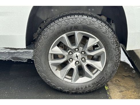 Used 2018 Chevrolet Tahoe LT w/ Max Trailering Package image 7