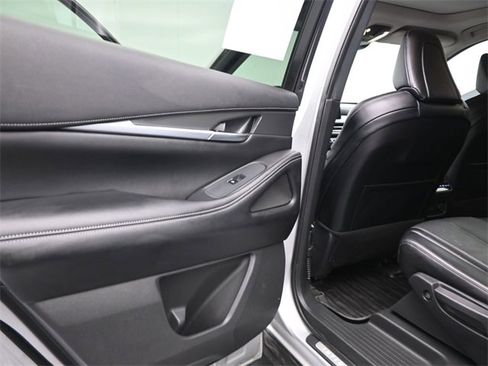 Used 2023 INFINITI QX60 Luxe image 12