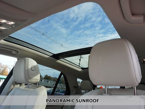 Used 2022 Mercedes-Benz GLE 350 4MATIC image 4