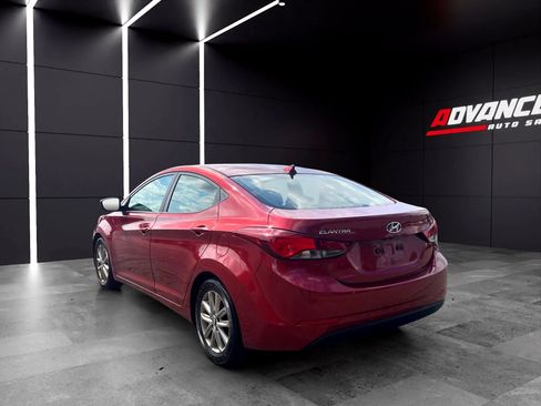 Used 2016 Hyundai Elantra SE w/ Option Group 02 FWD image 5
