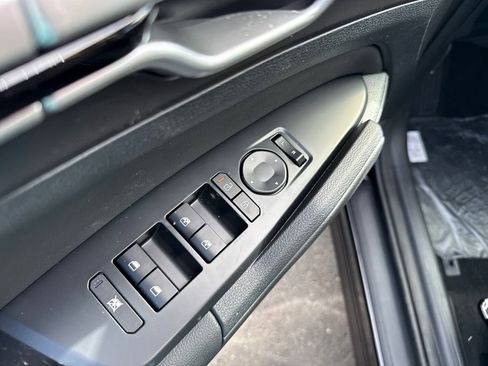 New 2026 Kia Sportage EX w/ EX Panorama Roof Package image 11