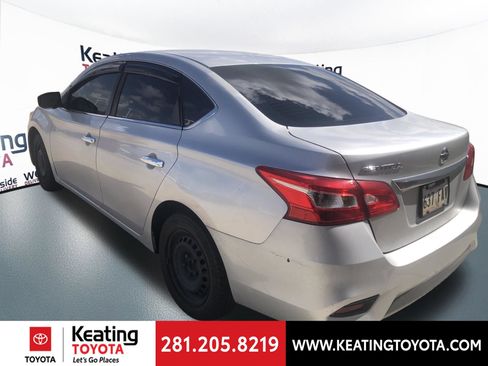 Used 2018 Nissan Sentra S FWD image 5