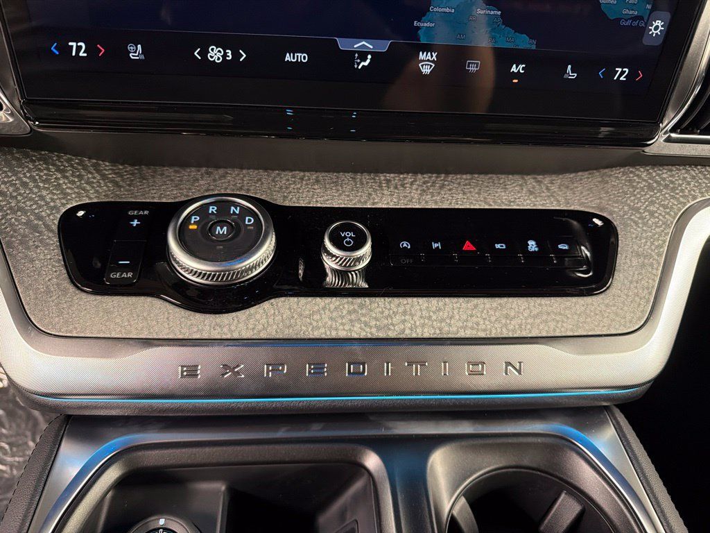 New 2027 Ford Expedition Tremor w/ Driver's Package AWD/4WD image 15