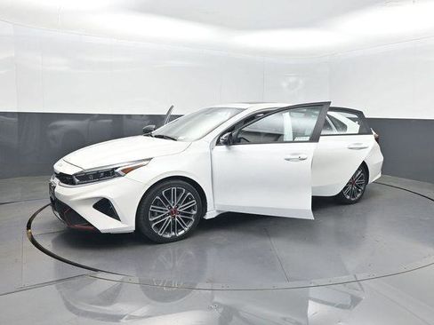 Used 2022 Kia Forte GT FWD image 4