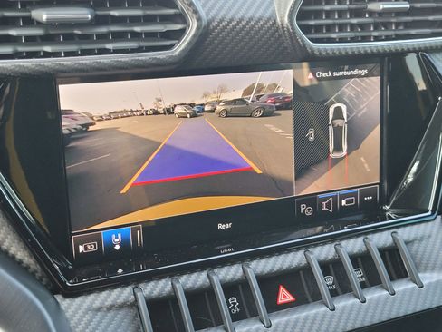 Used 2024 Lamborghini Urus Performante image 18