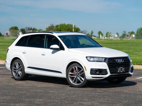 Used 2018 Audi Q7 3.0T Prestige w/ Prestige Package AWD/4WD image 3